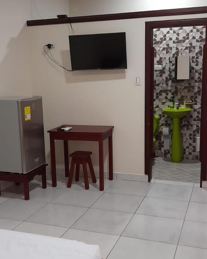 Wikungo Hotel Пуэрто-Наринио Экстерьер фото
