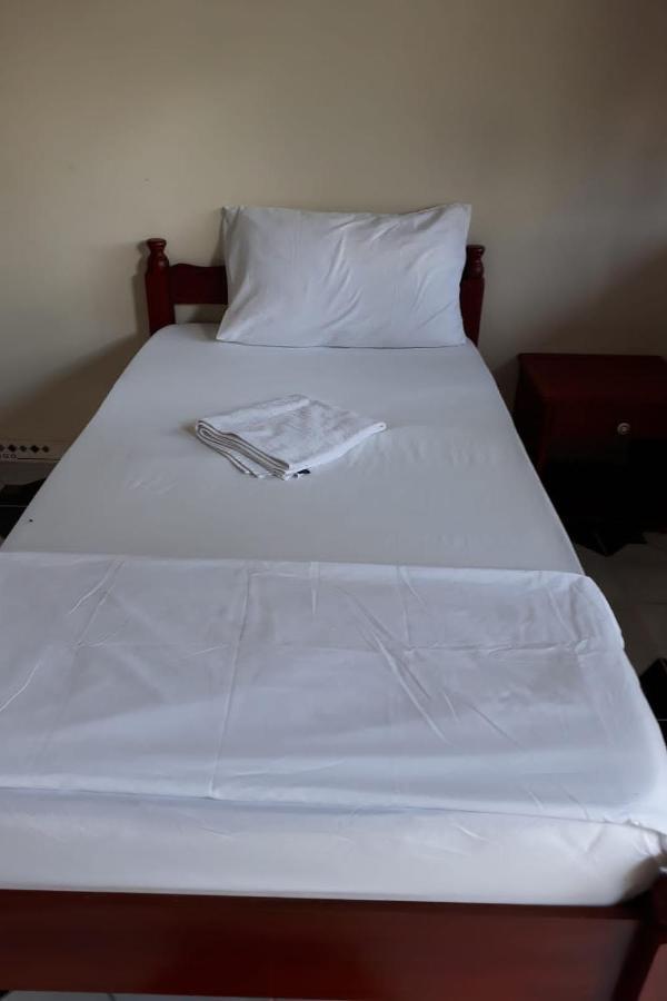 Wikungo Hotel Пуэрто-Наринио Экстерьер фото